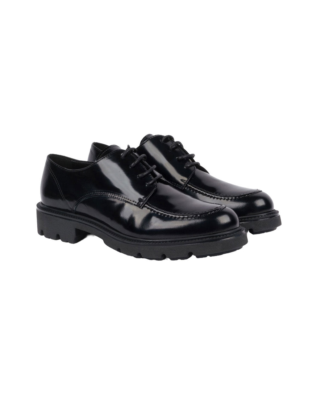 SCARPA STRINGATA NERA
