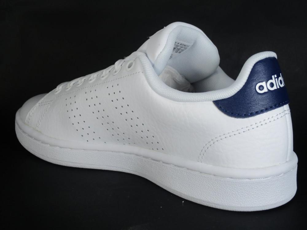 Adidas Sneakers Advantage F36423 Bianche Unisex Pelle