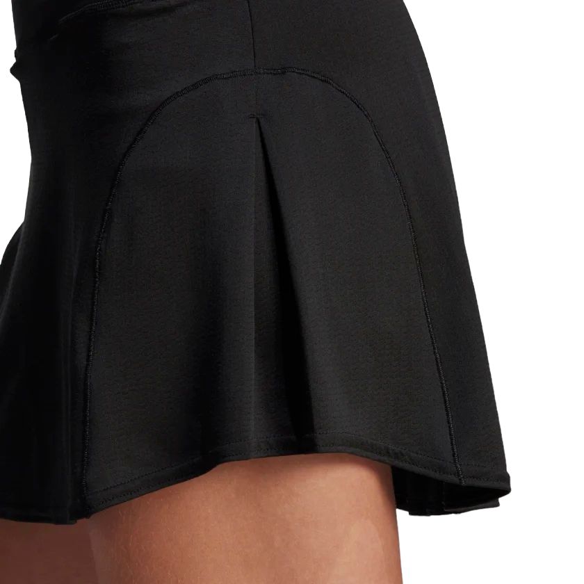 Gonna Match Donna Black