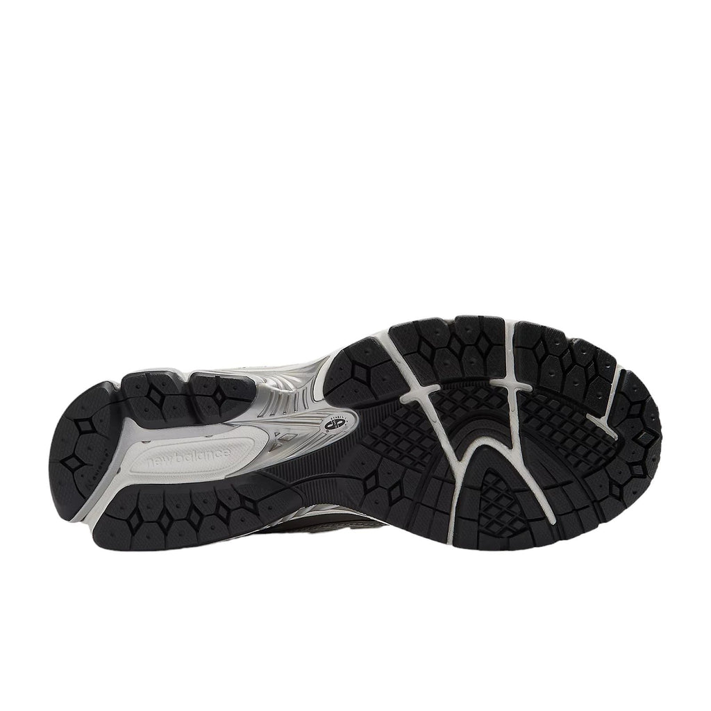 Scarpe 1906R Uomo Silver Metallic/Black/Sea Salt