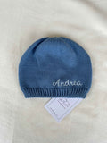 Cappellino neonato in cotone personalizzato con nome ricamato