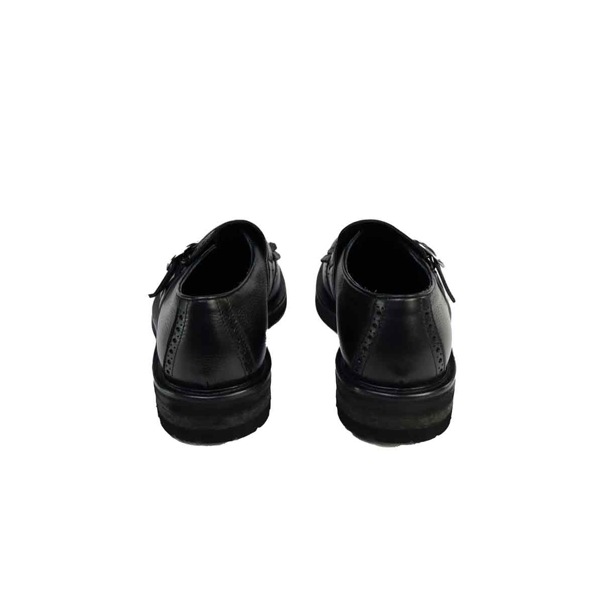 SCARPA CON FIBBIA E FRANGIA GRAINED NERO