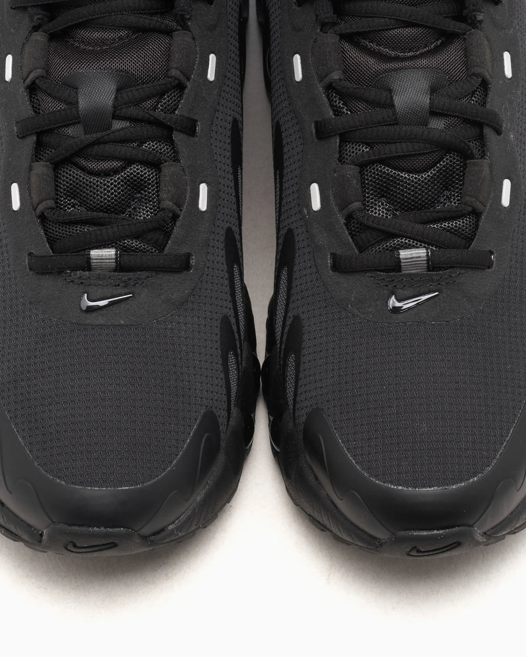 Nike Scarpa Air Max DN8 FQ7860-002 Nero – Design Moderno, Comfort Dinamico e Tecnologia Air Max