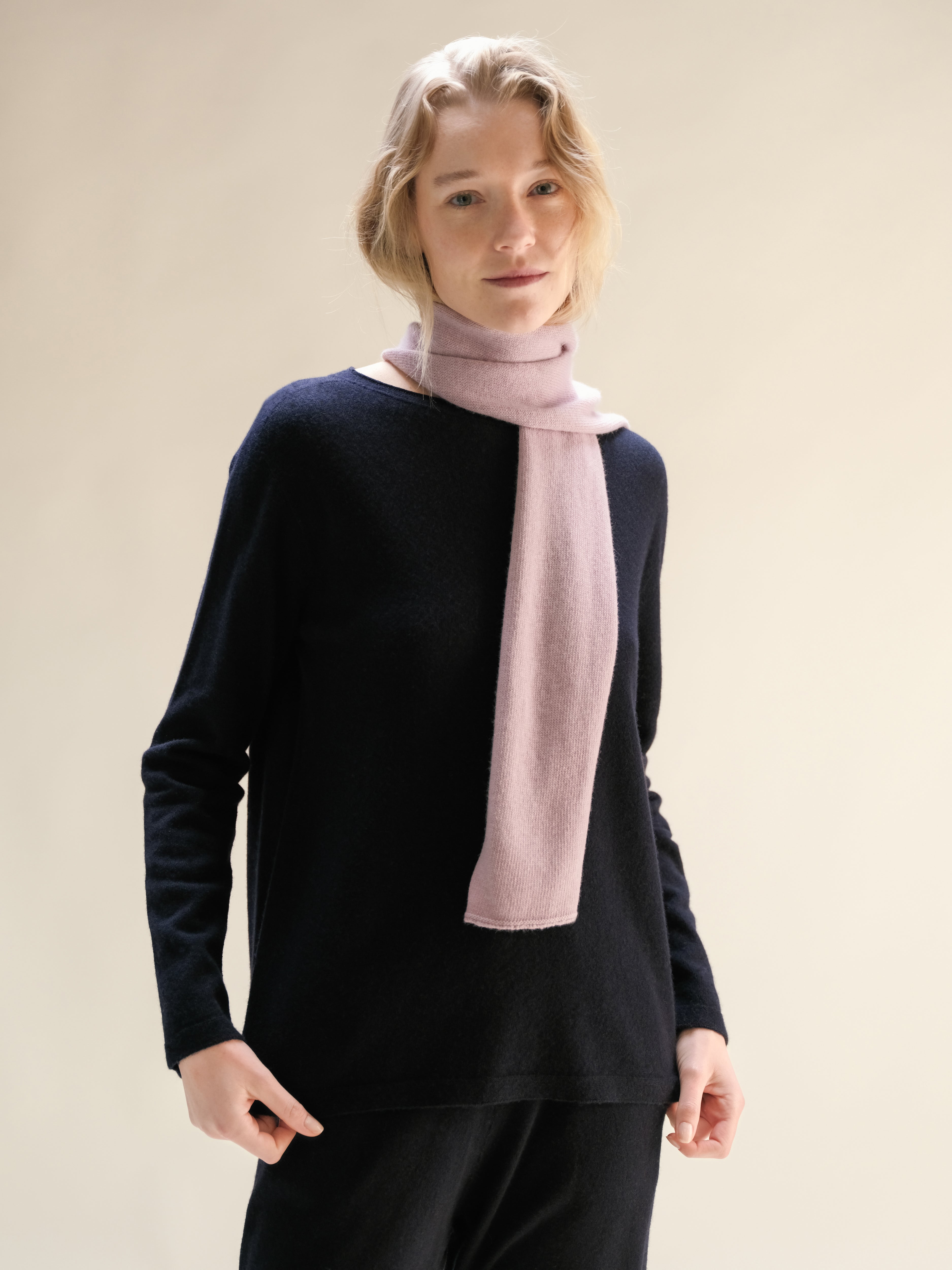 Cashmere Mix Crewneck with Curl Detail(3D-Knit)
