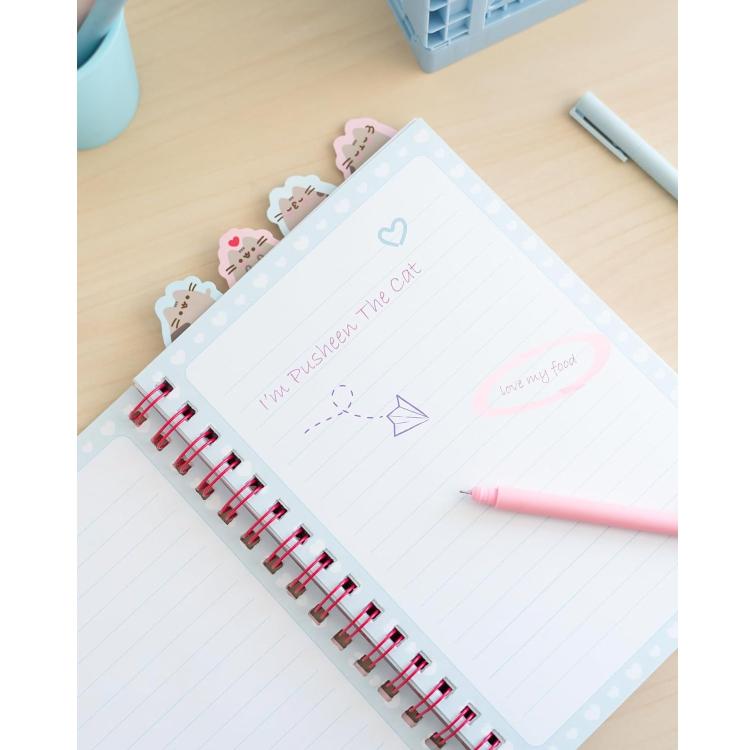Quaderno Appunti A5 (Pusheen the Cat Purrfect) Love Collection Taccuino con Anelli Bullet Journal Puntinato Diviso in Sezioni con 4 Separatori e Copertina Morbida, 160 Pagine | Scuola Cancelleria, Diario Personale