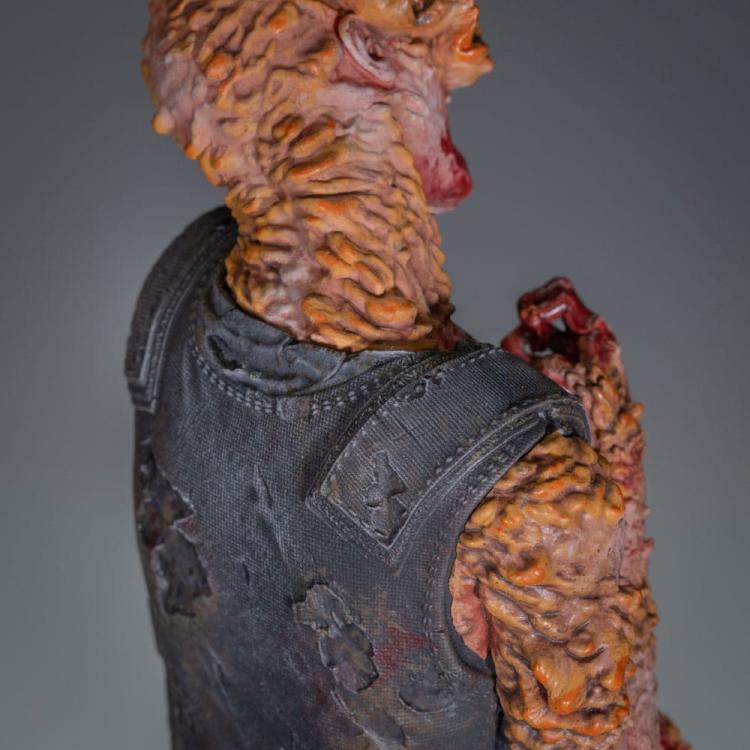 Dark Horse Deluxe: The Last Of Us 2 "Armored Cricker" Action Figure Statua 20cm