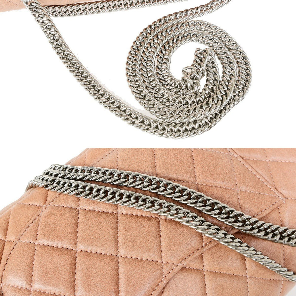 Chanel Classic Double Flap Medium in Pelle Rosa – Hardware Argento