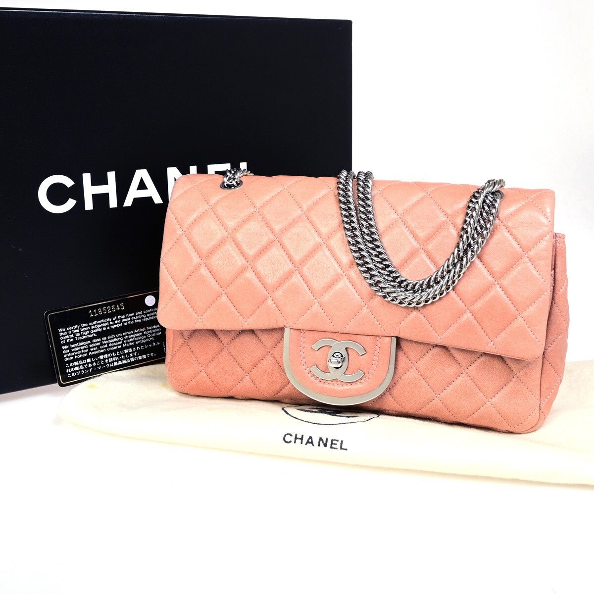Chanel Classic Double Flap Medium in Pelle Rosa – Hardware Argento
